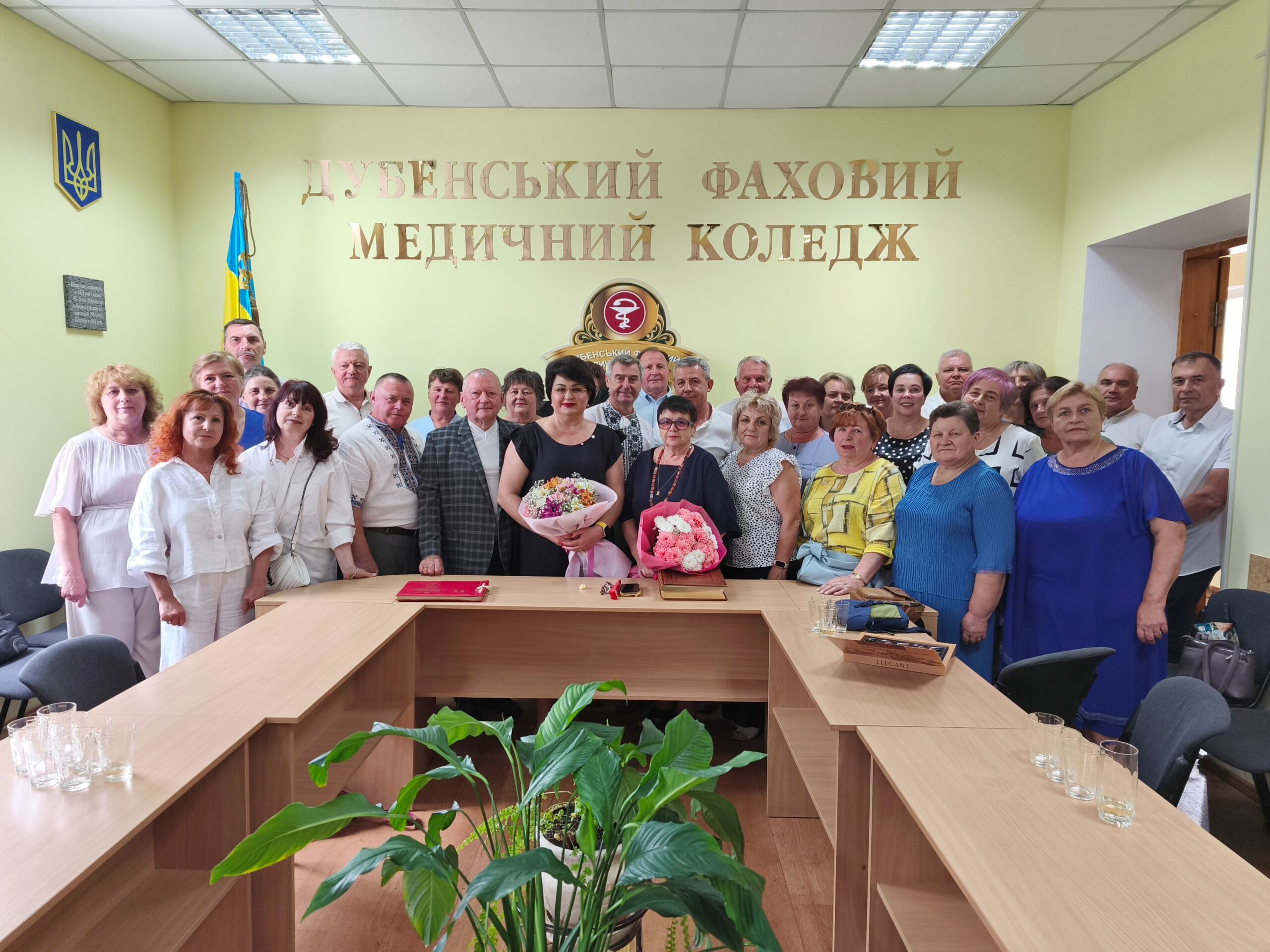 Детальніше про статтю ТЕПЛО ЗУСТРІЧІ КРІЗЬ РОКИ